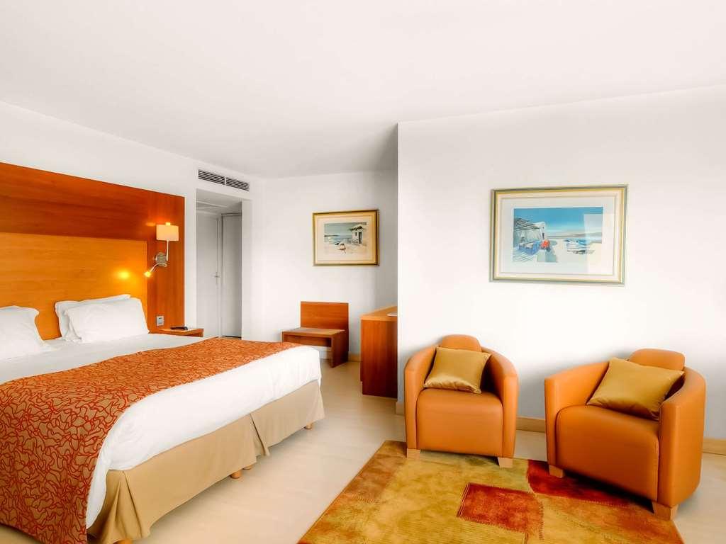 Mercure Saint Raphael Centre Plage Номер фото