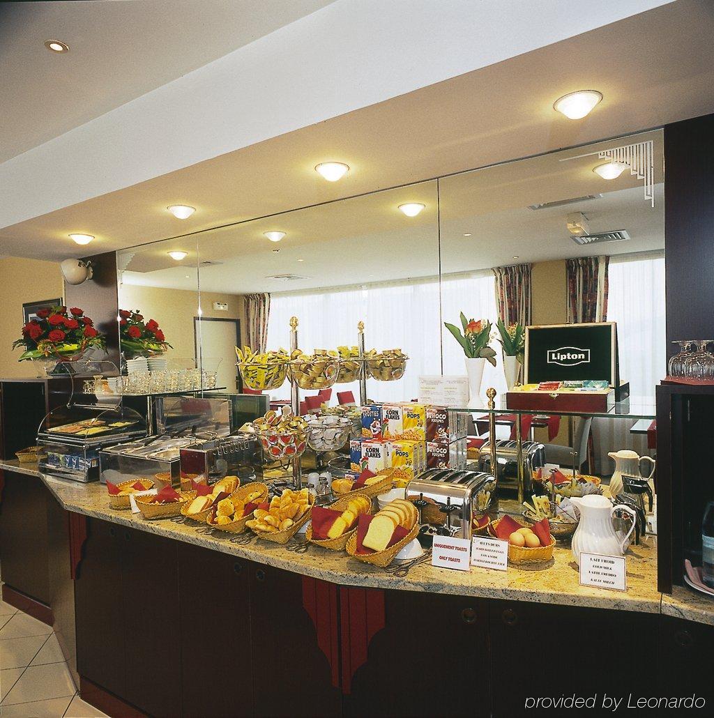 Mercure Saint Raphael Centre Plage Ресторан фото